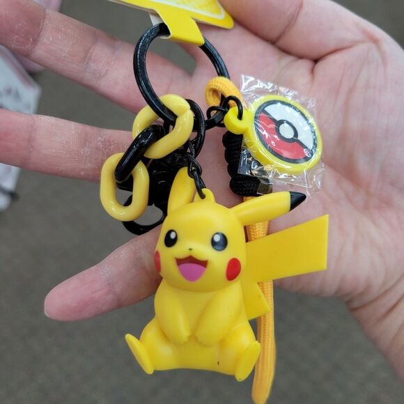 Brand New Nintendo Pokemon Pikachu Keychain - Picture 2 of 7